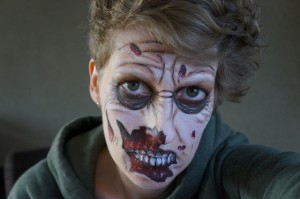 Stap voor Stap Schminkvoorbeeld The Zombie Look