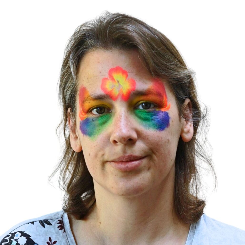 Stap voor stap een sprankelend Pride Masker schminken