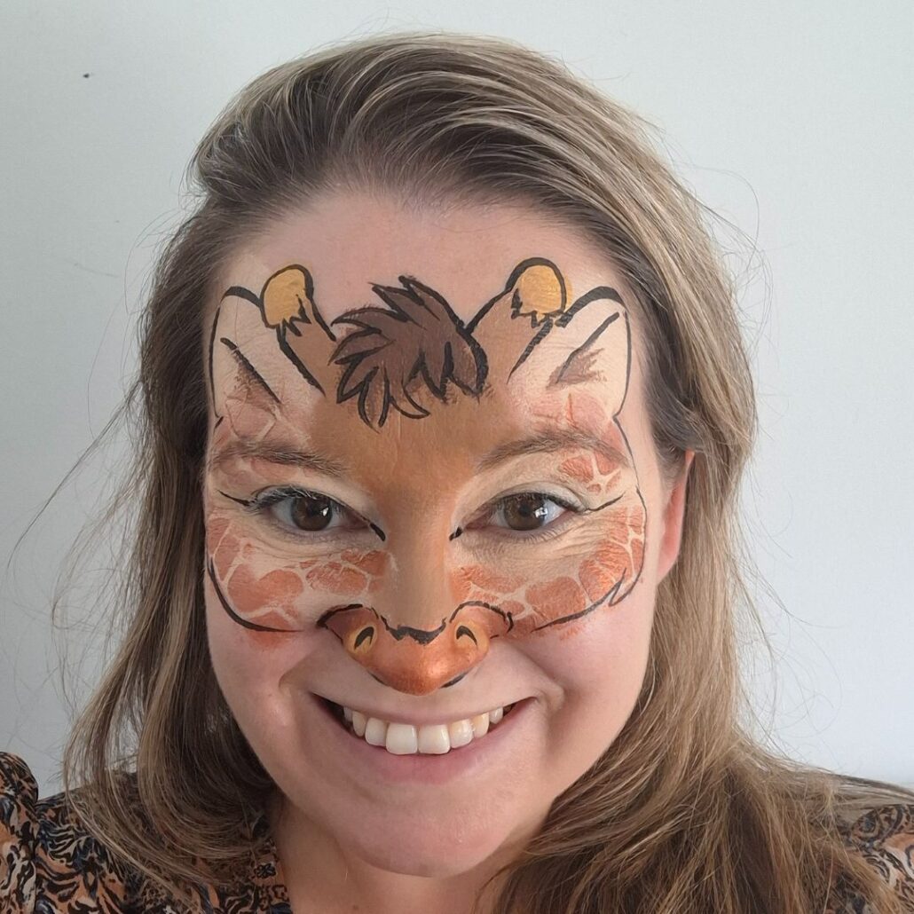 Schmink Giraffe eindresultaat van het masker ontwerp, verkrijgbaar bij SchminkenGrime.nl