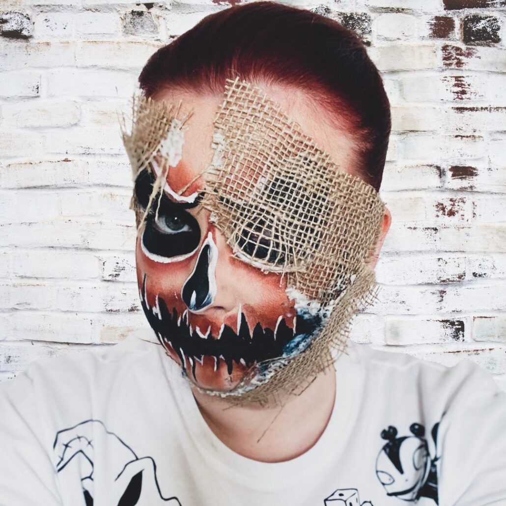Halloween schmink voorbeeld vogelverschrikker met contrast en highlights, verkrijgbaar bij SchminkenGrime.nl