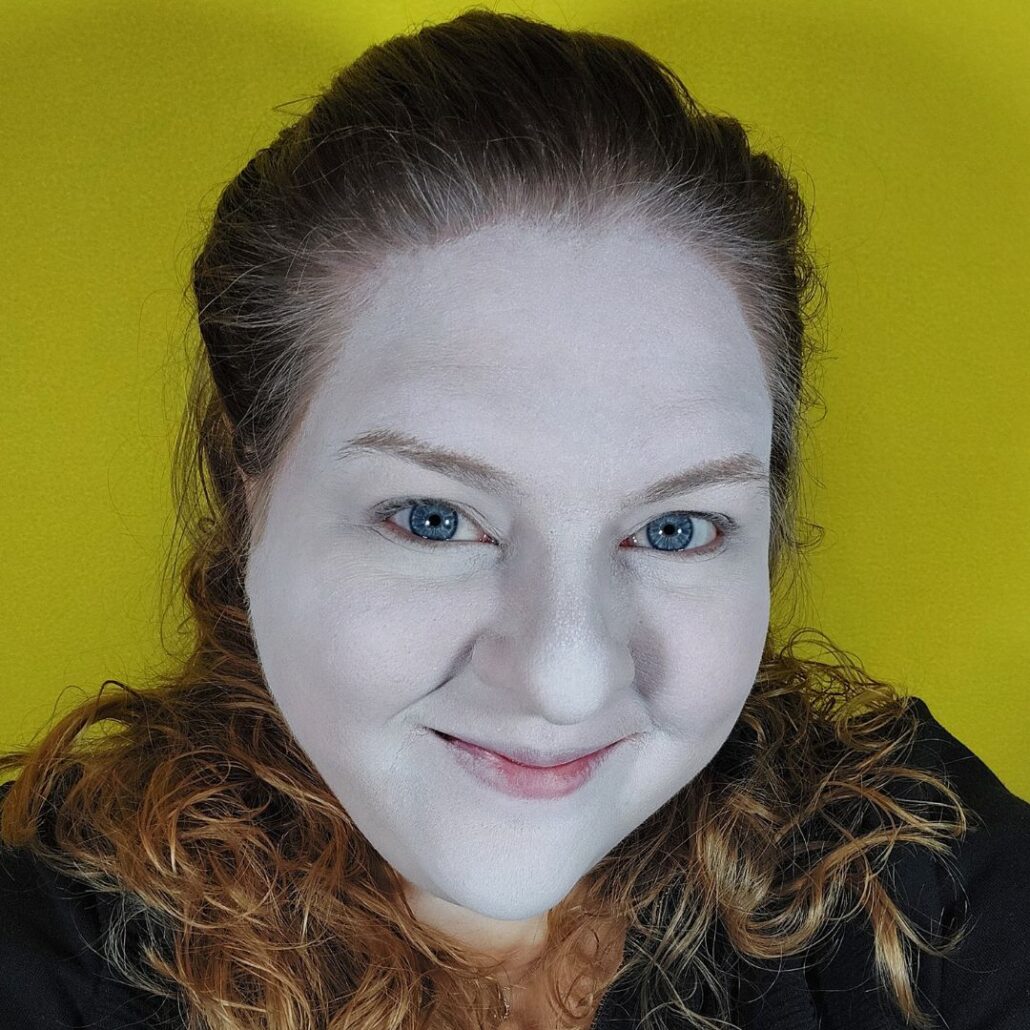 Bride of Frankenstein look – witte basis met StarBlend wit aangebracht – verkrijgbaar bij SchminkenGrime.nl