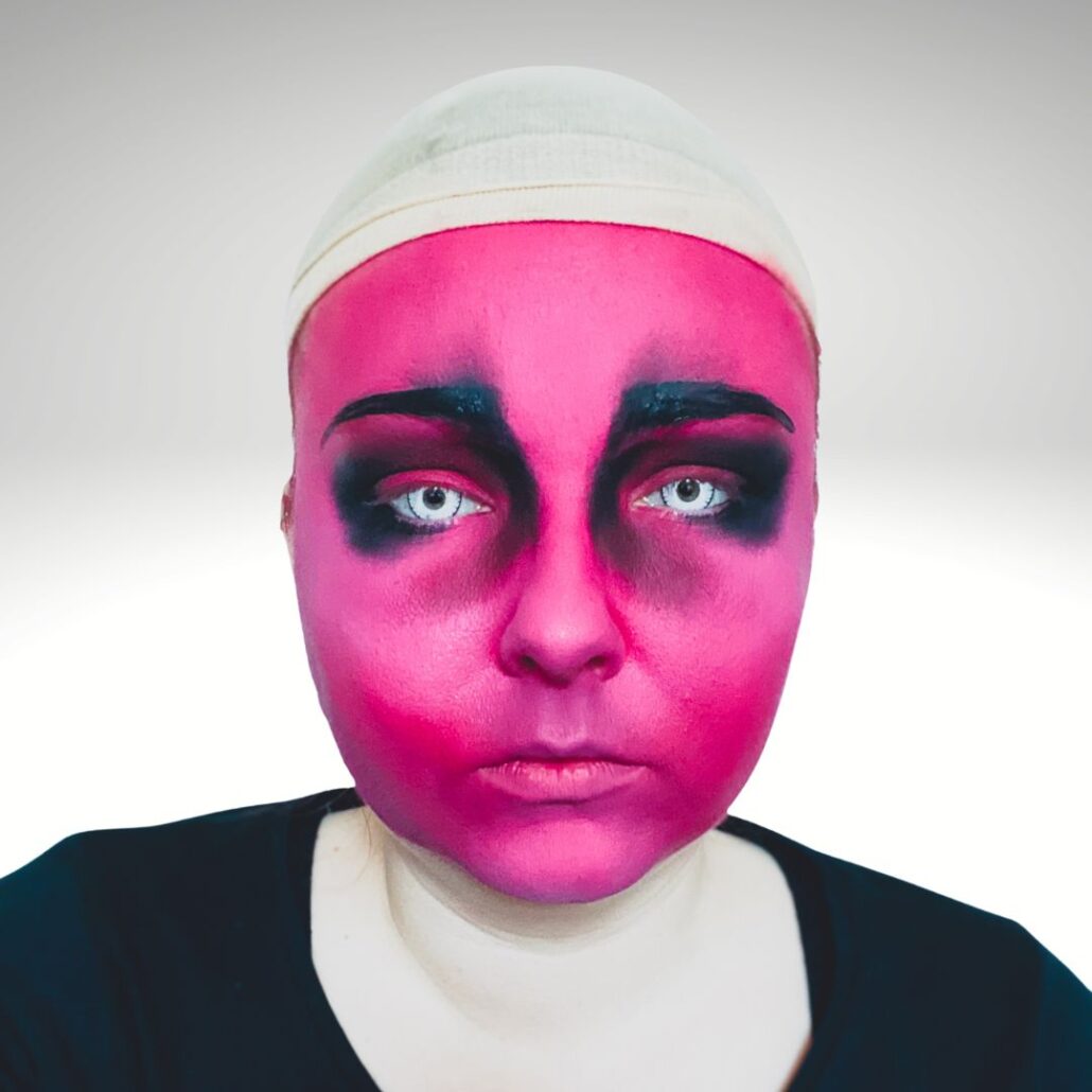 Zwarte smokey eyes maken voor demon schmink look met Superstar schmink, verkrijgbaar bij SchminkenGrime.nl