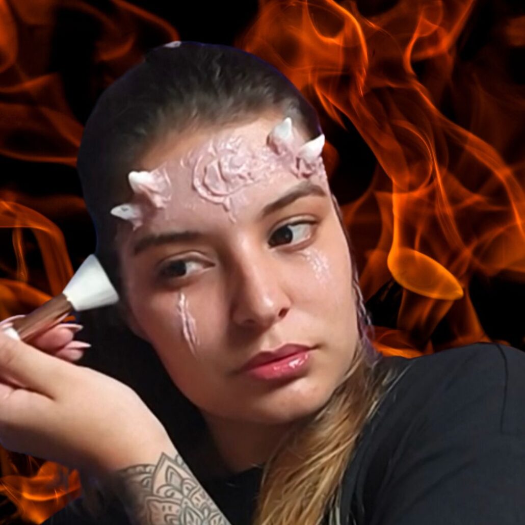 demoon make-up look fixeren met poeder voor stevige basis, verkrijgbaar bij SchminkenGrime.nl