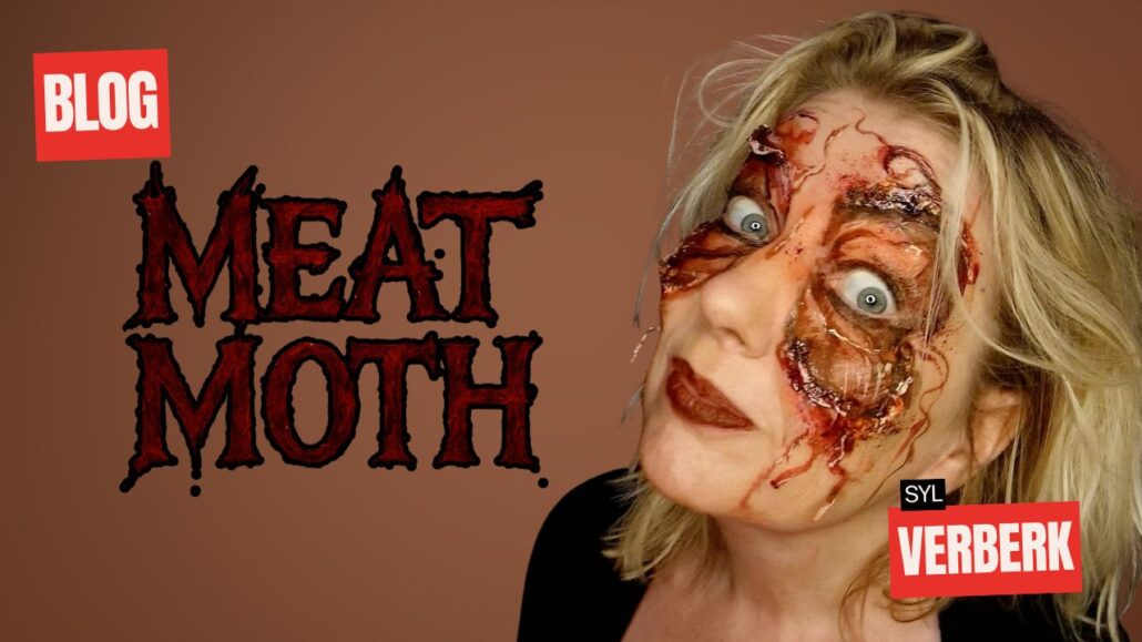 Syl Verberk met enge Halloween schmink Meat Moth look met latex en rode details, gemaakt met producten van SchminkenGrime.nl