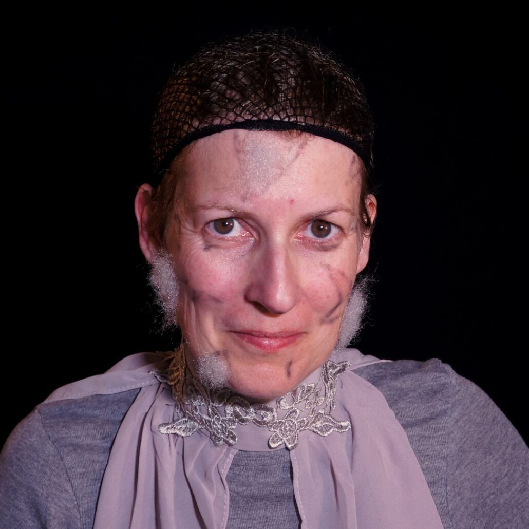 Speelgoedvulling vastgezet met Pros-Aide voor kapotte pop effect