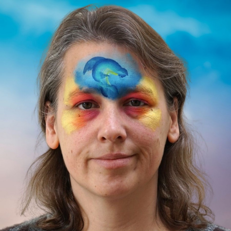 Vinnen en extra details toegevoegd aan dolfijn kinder schmink, verkrijgbaar bij SchminkenGrime.nl