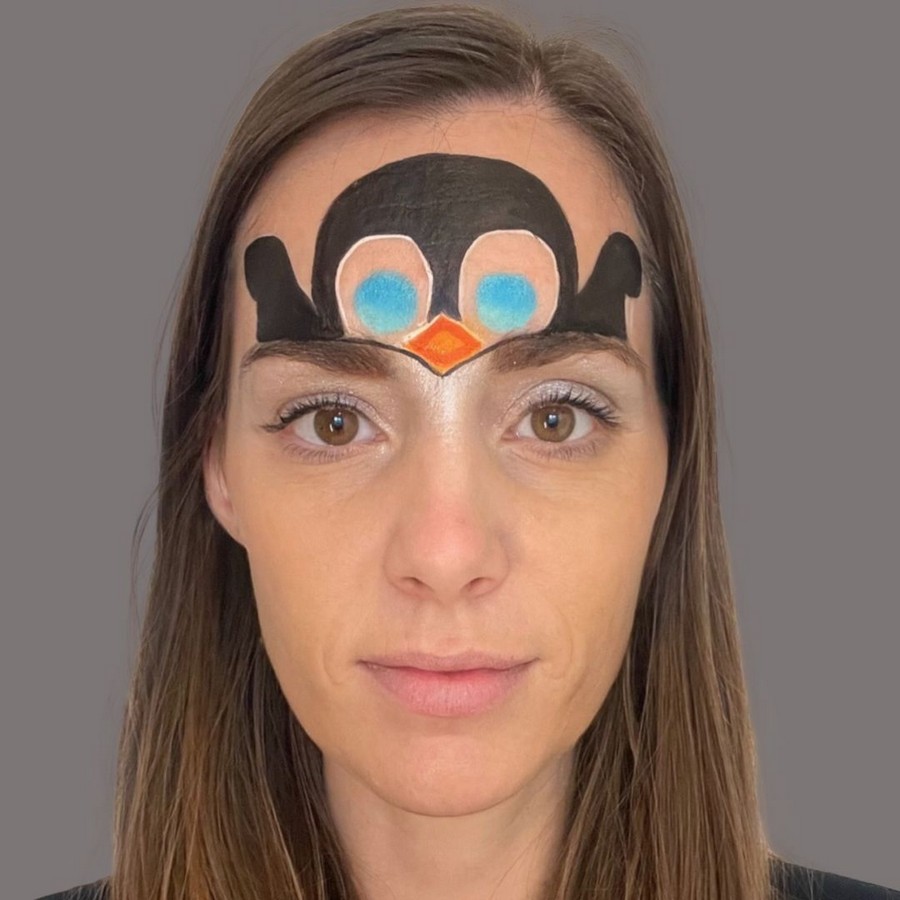 Pinquin schmink stap 5 met oranje snavel in ruitvorm, verkrijgbaar bij SchminkenGrime.nl