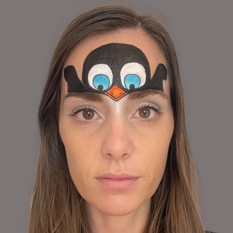 Pinquin schmink stap 6 met oogwit en pupillen, verkrijgbaar bij SchminkenGrime.nl