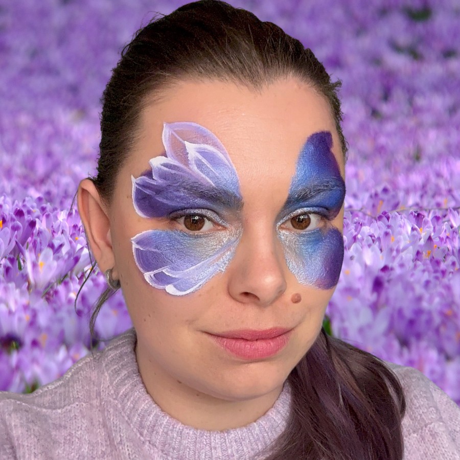 vlinder schminken met extra lagen en overlappende vormen voor meer diepte verkrijgbaar bij SchminkenGrime.nl