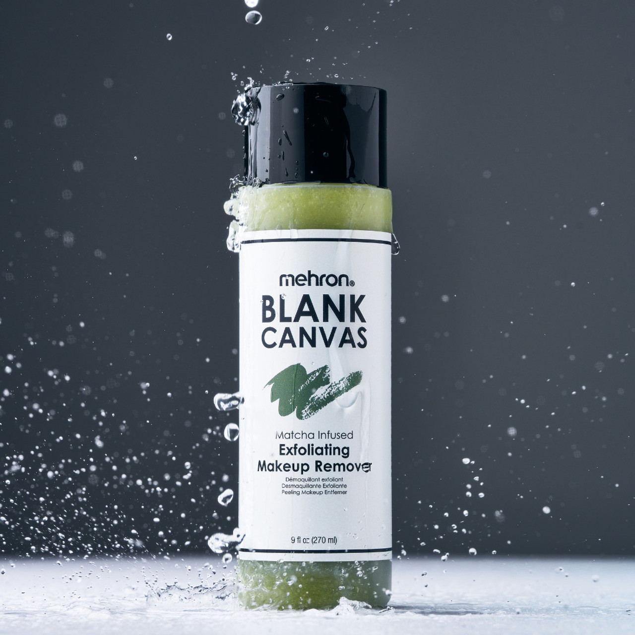 Frisse reiniging met Mehron Exfoliating Makeup Remover – SchminkenGrime.nl Mehron Exfoliating Makeup Remover fles met watereffect voor verfrissende uitstraling