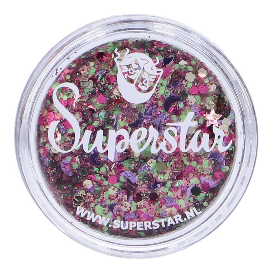 Superstar Chunky Glitter Cream Pixie Fairy aangebracht voor fairy looks, verkrijgbaar bij SchminkenGrime.nl