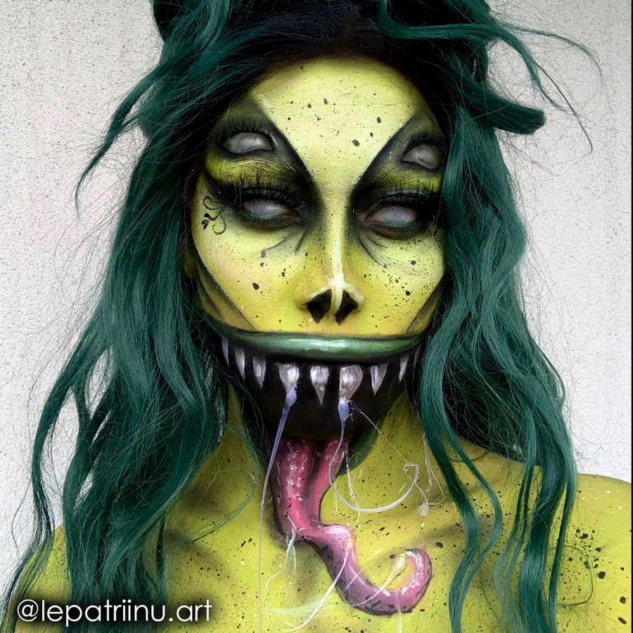 Mehron Paradise Makeup Lime, gebruikt in monsterlijke SFX creatie, verkrijgbaar bij SchminkenGrime.nl Monsterlijke make-uplook met Mehron Paradise Lime facepaint in combinatie met groen haar en neptanden, verkrijgbaar bij SchminkenGrime.nl