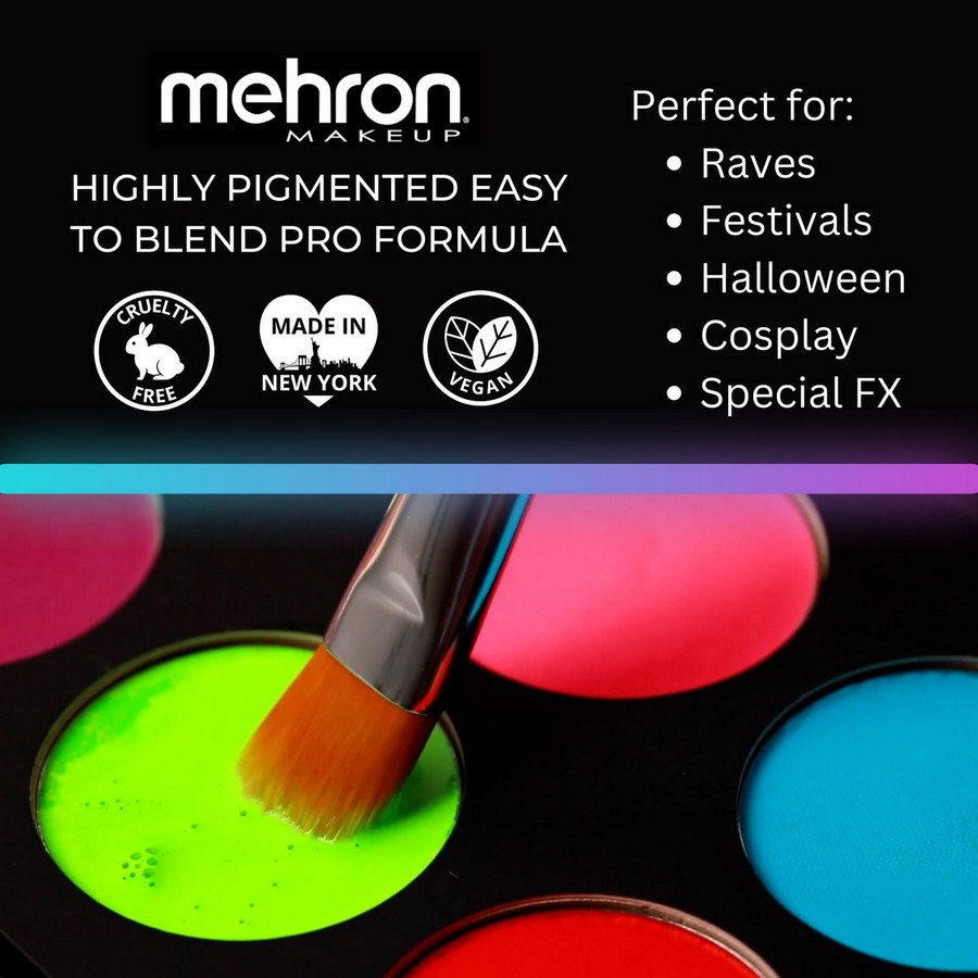 Mehron Paradise Neon Glow met penseeltoepassing | SchminkenGrime.nl Aanbrengen van Mehron Paradise Neon Glow schmink met penseel, verkrijgbaar bij SchminkenGrime.nl