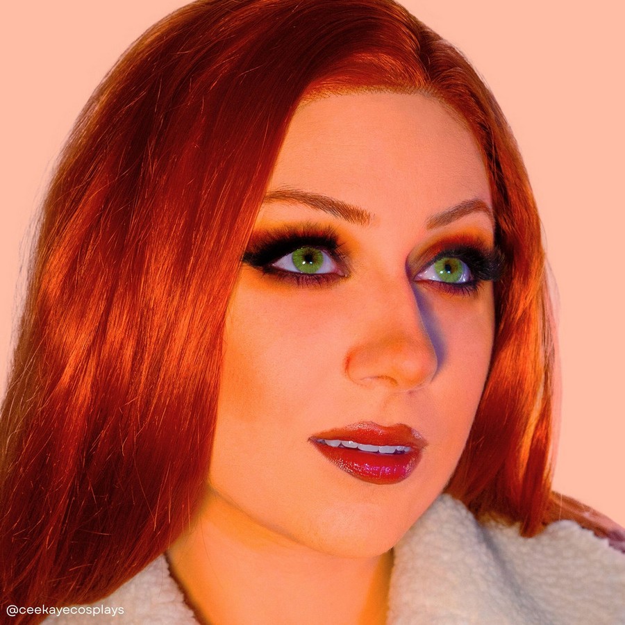 SFX-look met Mehron Paradise Makeup AQ™ Pastel Orange (40 gram) Make-uplook met warme huidtint, intense oogschaduw en felgroene ogen, gecreëerd met Mehron Paradise Makeup AQ™ Pastel Orange (40 gram).