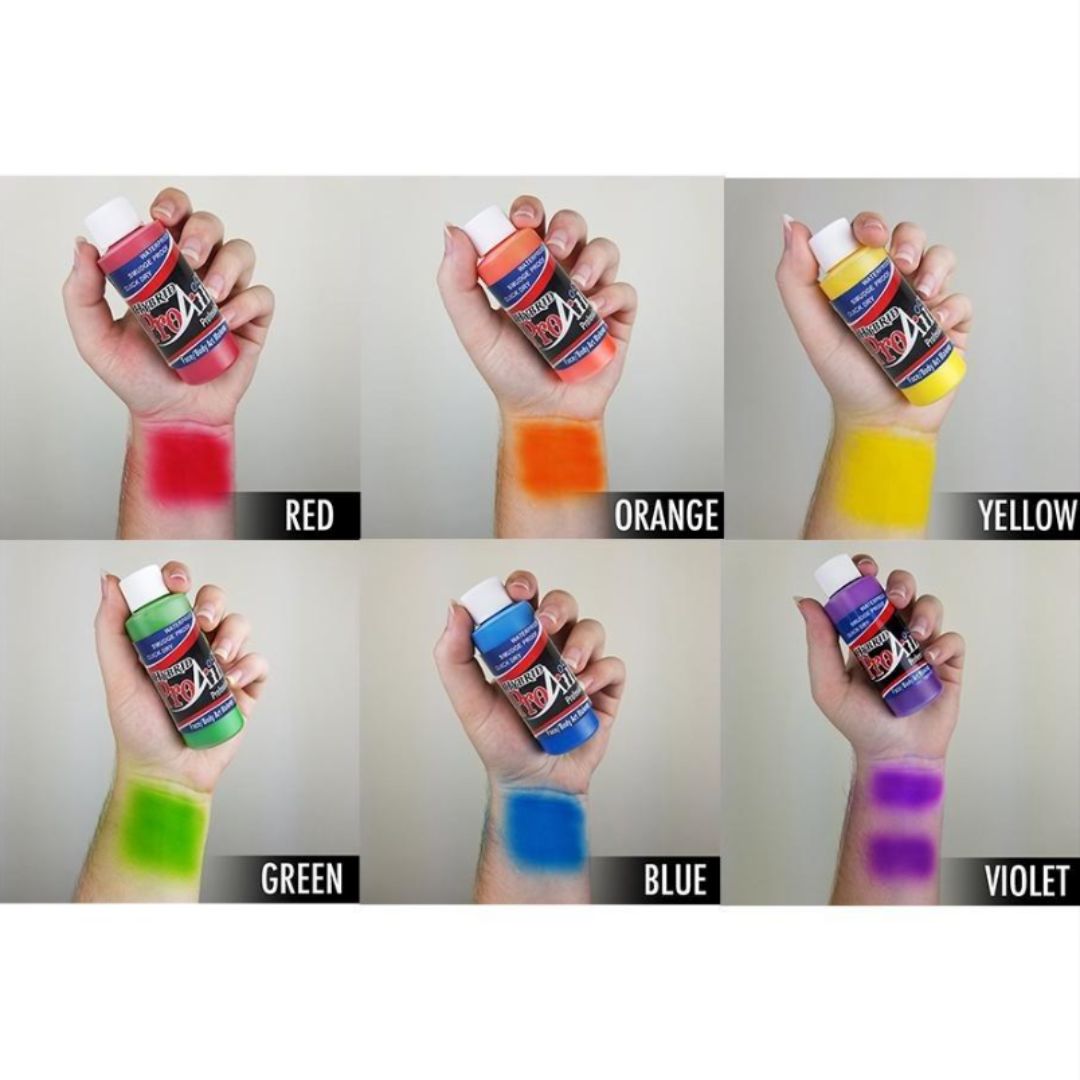 ProAiir Hybrid Rainbow Pack 6×30ml, set watervaste schmink, verkrijgbaar bij SchminkenGrime.nl ProAiir Hybrid Rainbow Pack met 6 kleuren van elk 30ml, krachtige watervaste schmink op alcoholbasis met een kleurrijke rainbow swatch op de arm, verkrijgbaar bij SchminkenGrime.nl