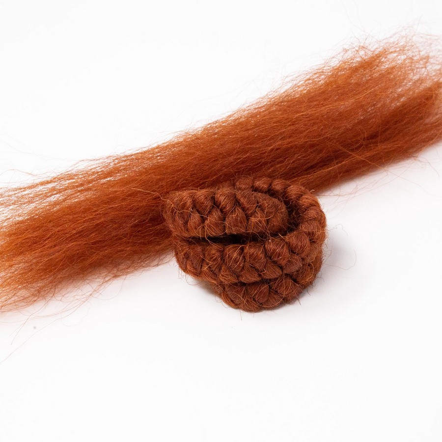 Mehron Wolcrepe Auburn 30cm, hoogwaardige wolcrepe voor het maken van prosthetics en haareffecten in special effects, verkrijgbaar bij SchminkenGrime.nl.