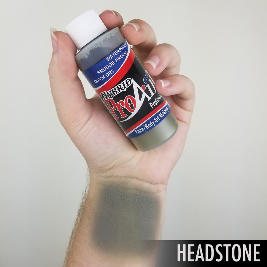 ProAiir Hybrid Headstone arm swatch toont groengrijze kleur, ideaal voor horror, undead of sculpted effects, watervast en alcoholbasis, verkrijgbaar bij SchminkenGrime.nl